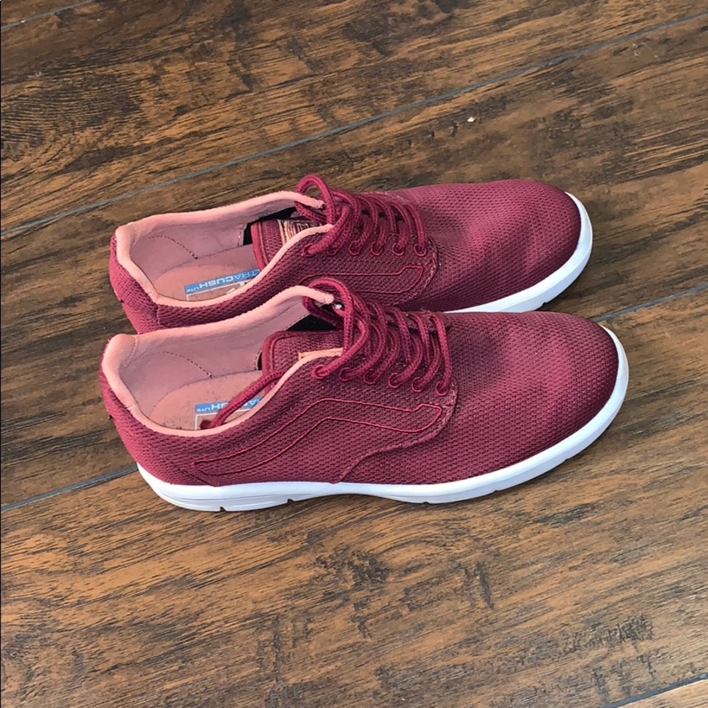 Vans - Picture 3 of 6